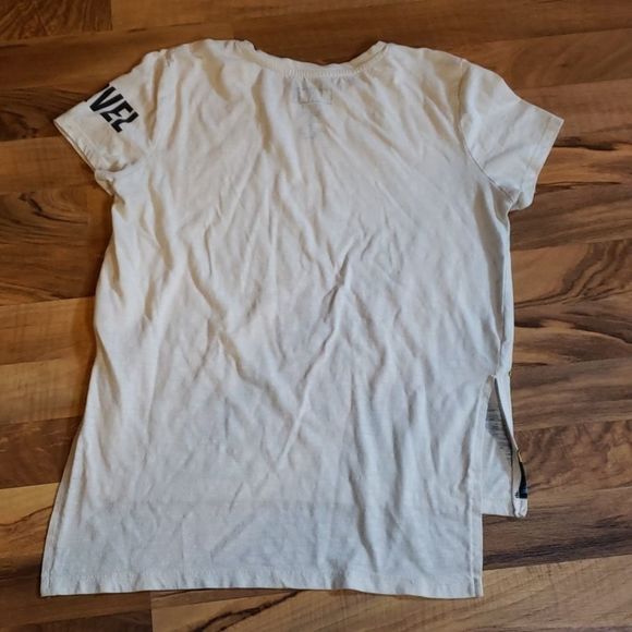 Juniors High-Low Marvel Tee - Picture 5 of 8